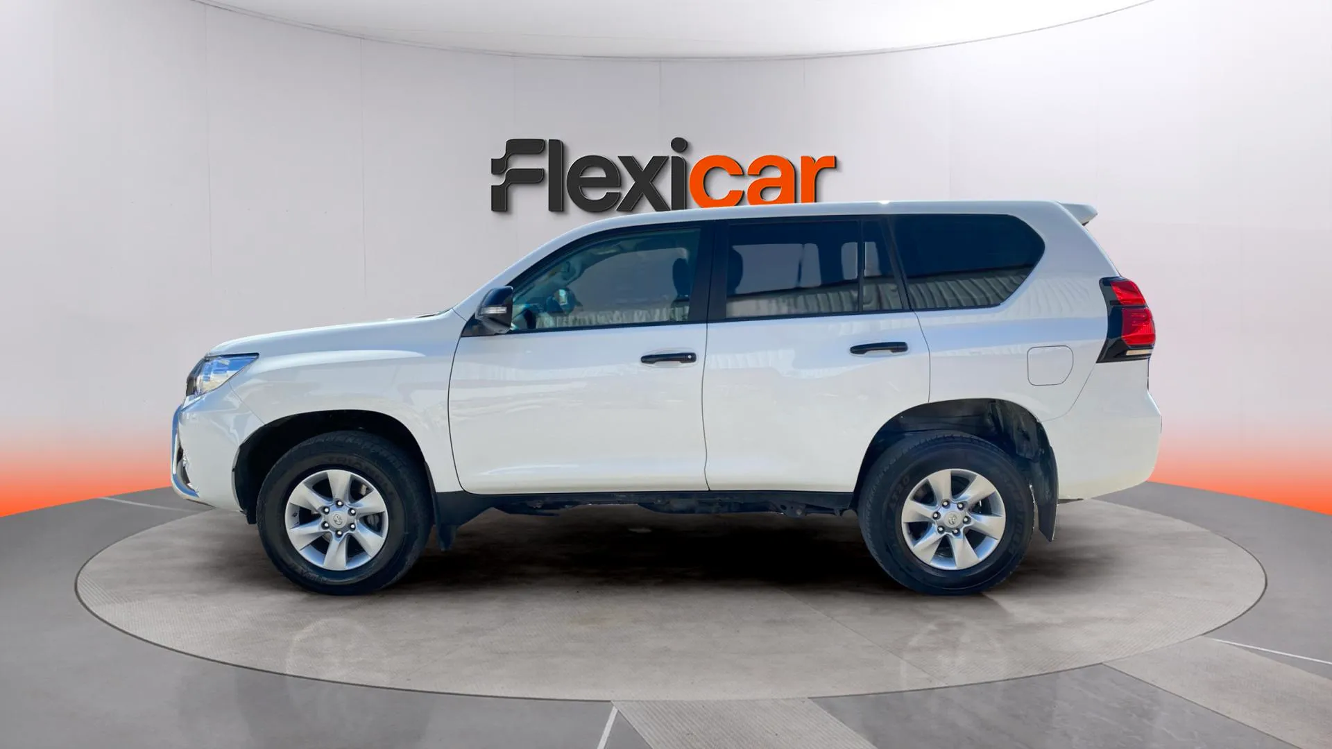 Toyota Land Cruiser 2.8 D-4D GX - foto 4