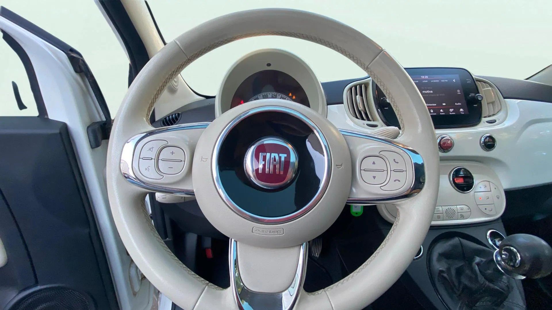 Fiat 500 Dolcevita 1.0 Hybrid - foto 10