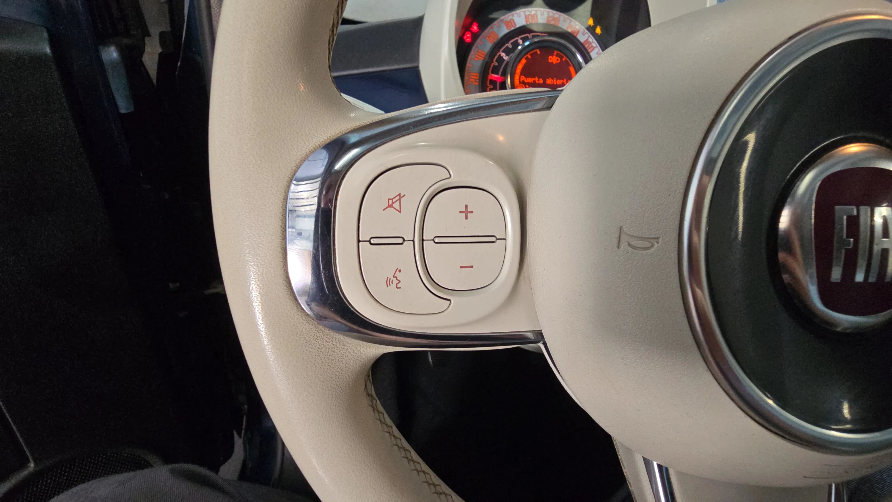 Fiat 500 Dolcevita 1.0 Hybrid - foto 12