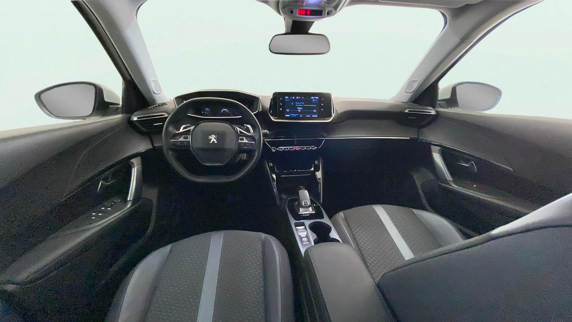 Peugeot 2008 Allure BlueHDi 130 EAT8 - foto 13