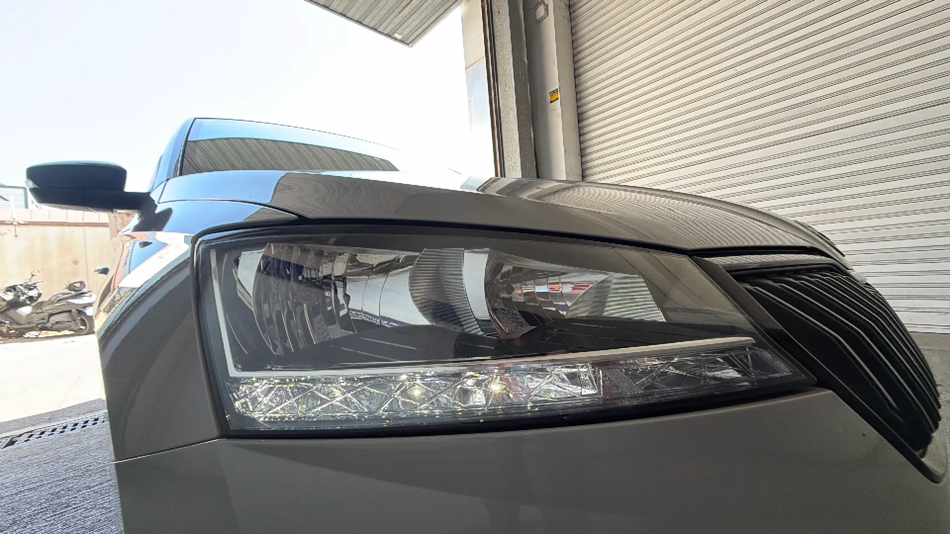Škoda Fabia 1.0 TSI Monte Carlo - foto 30