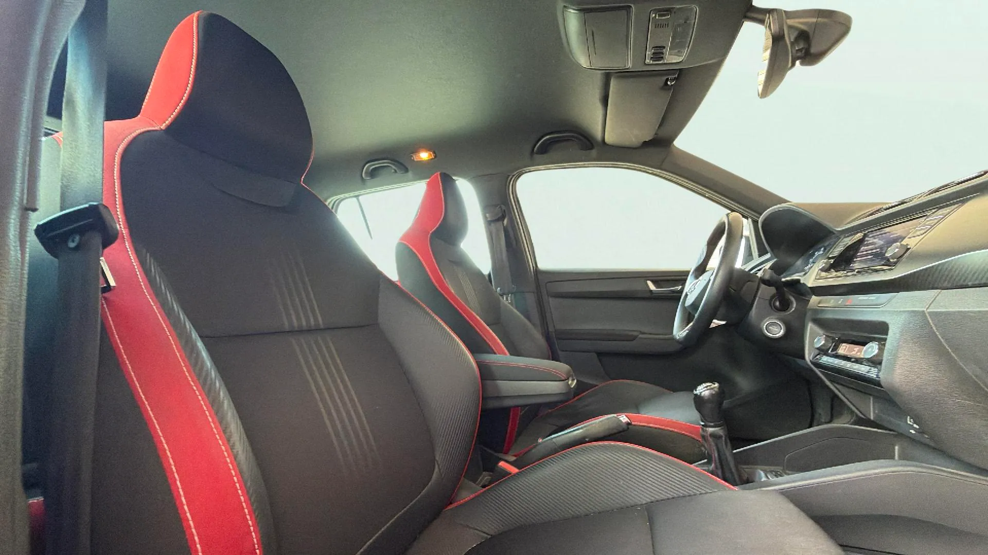Škoda Fabia 1.0 TSI Monte Carlo - foto 19
