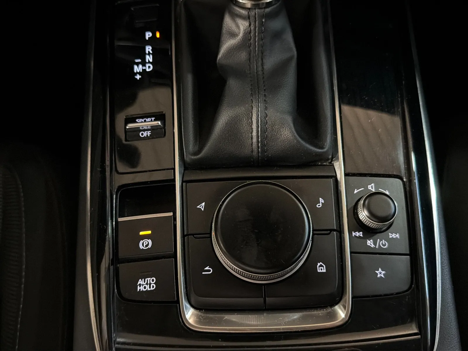 Mazda CX-30 2.0 Zenith (sin Pack Bose) - foto 16