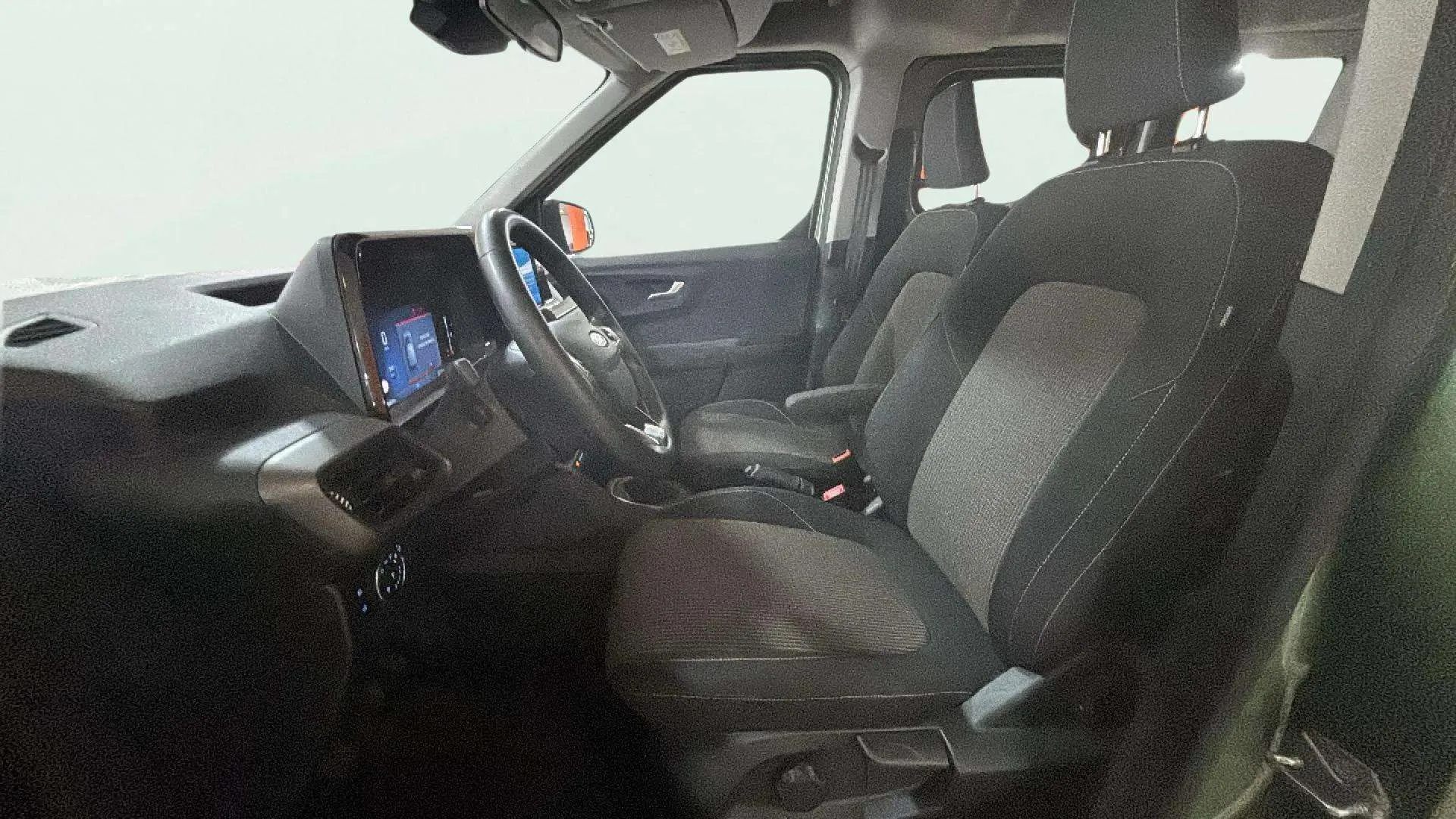 Ford Tourneo Courier 1.0 EcoBoost Active - foto 11