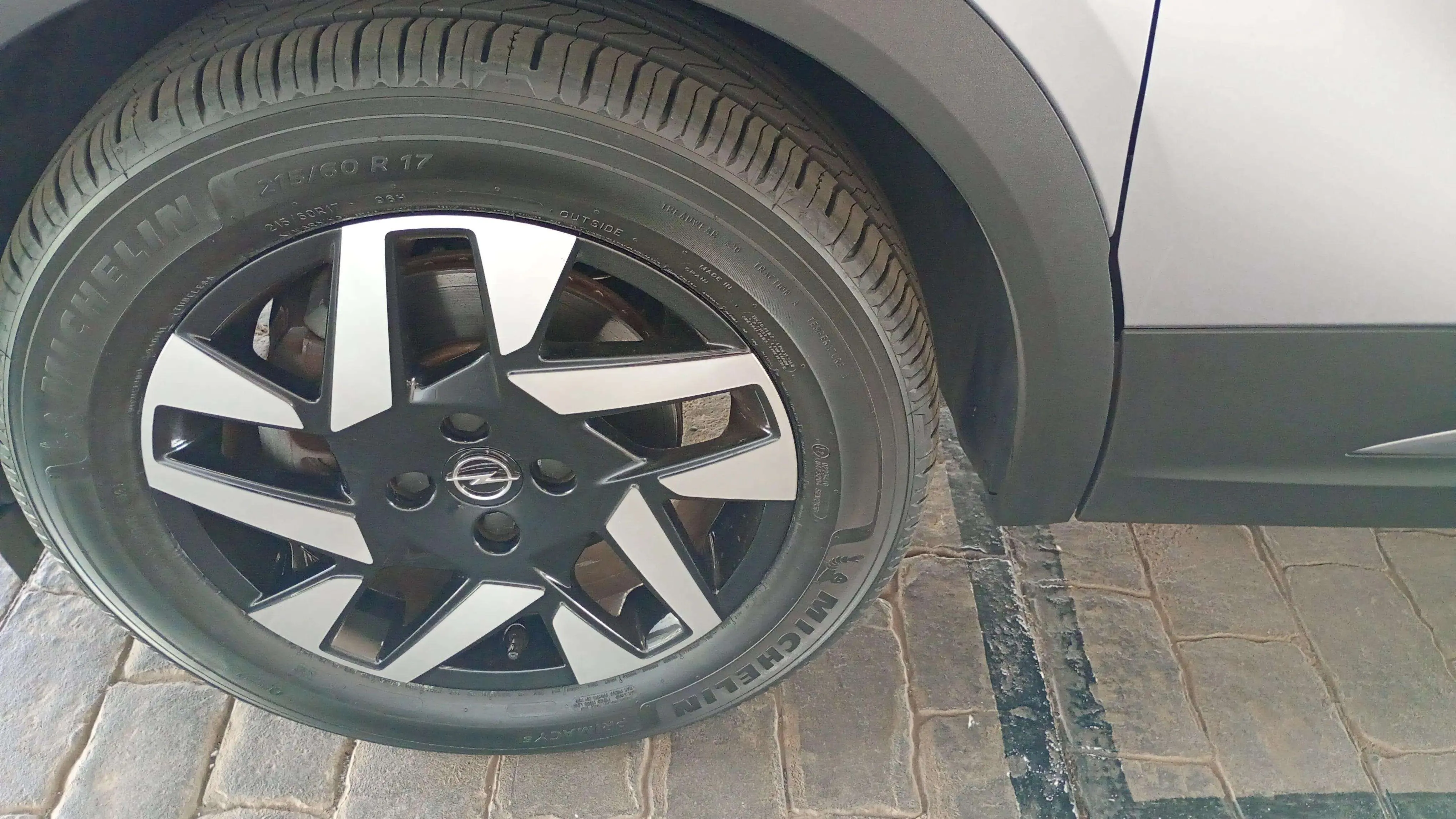 Opel Mokka BEV 50kWh Business Elegance - foto 17