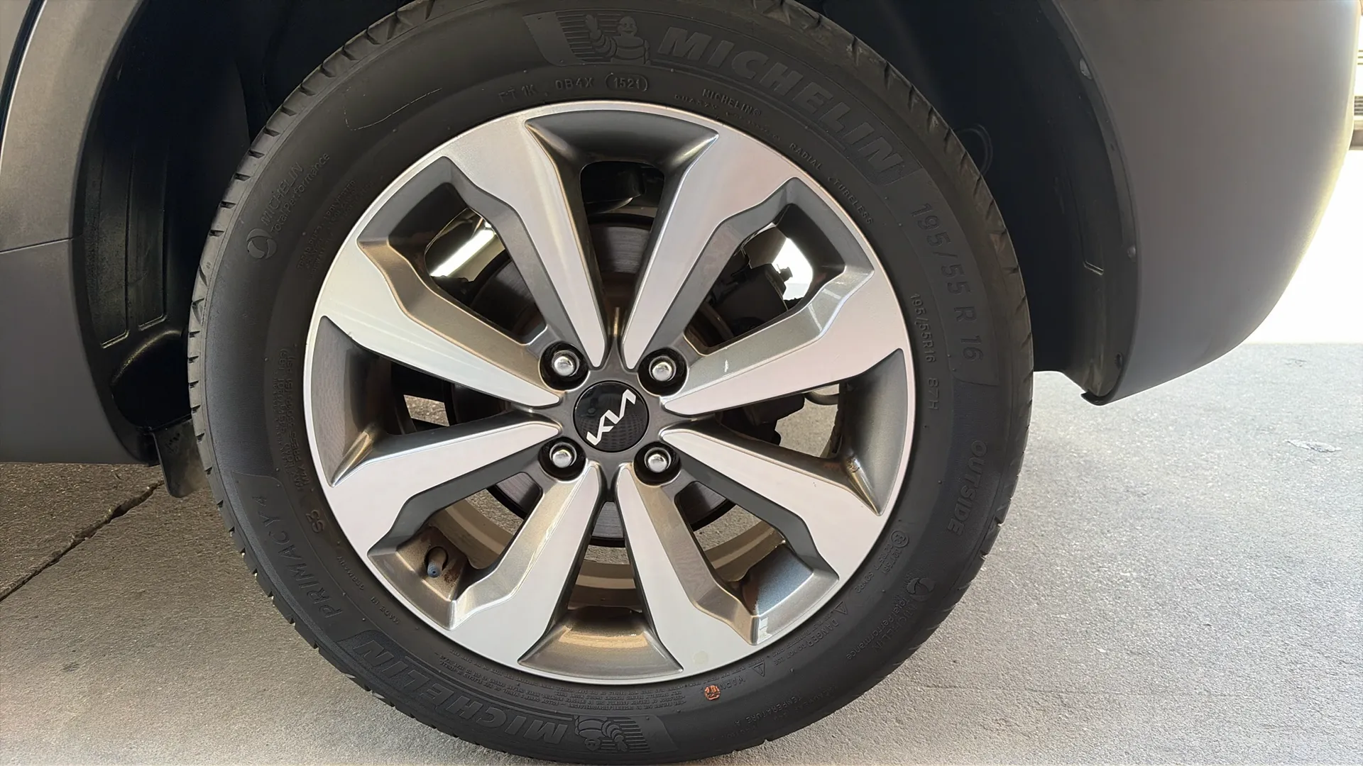Kia Stonic 1.0 T-GDi MHEV iMT Concept - foto 9