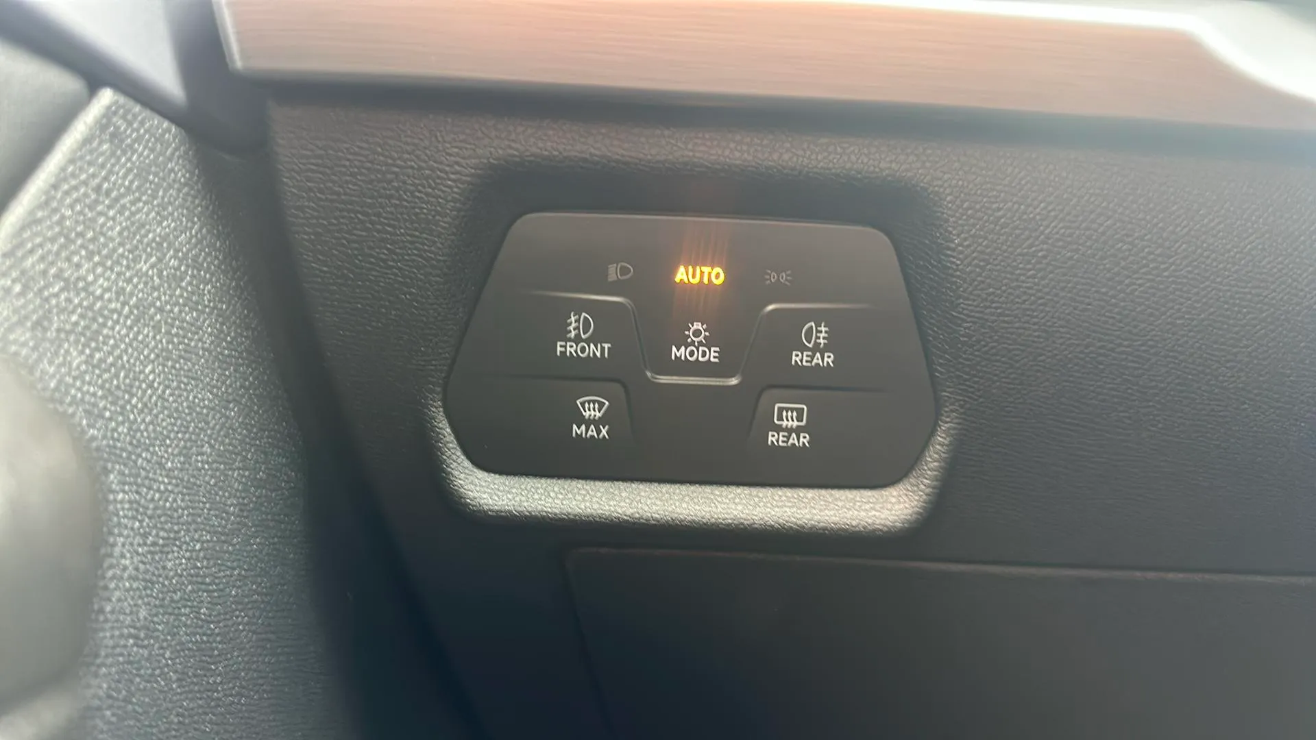 SEAT León 2.0 TDI DSG-7 FR Go XL - foto 22