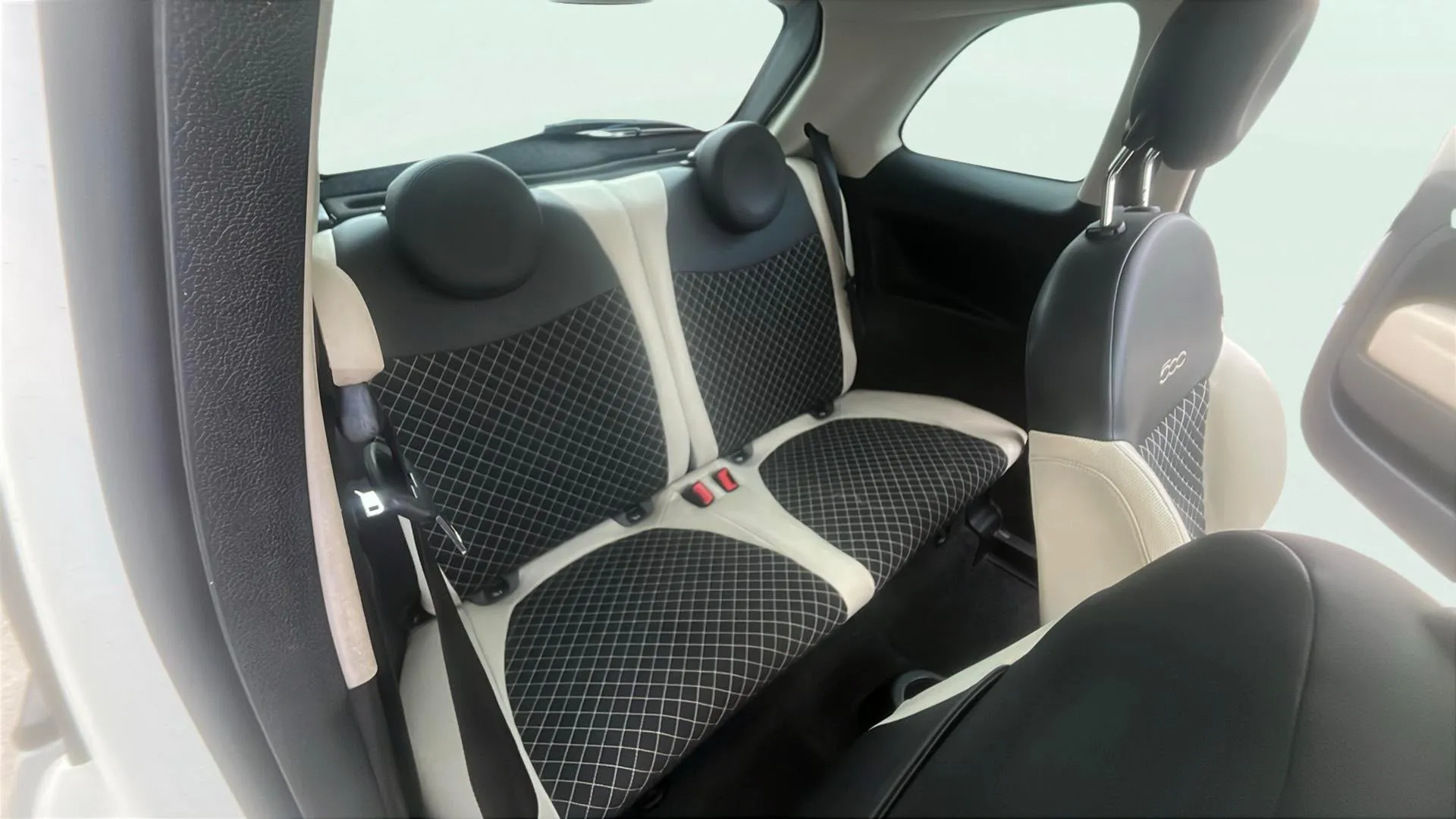 Fiat 500 Dolcevita 1.0 Hybrid - foto 24