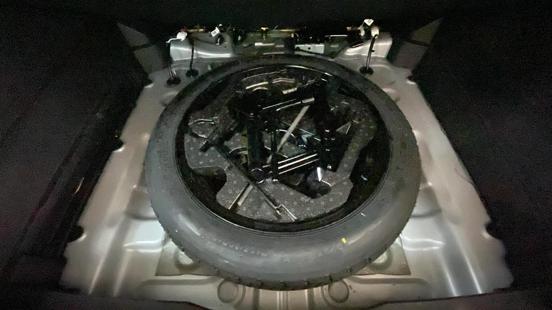 Omoda 5 1.6 T-GDi DCT Premium - foto 16