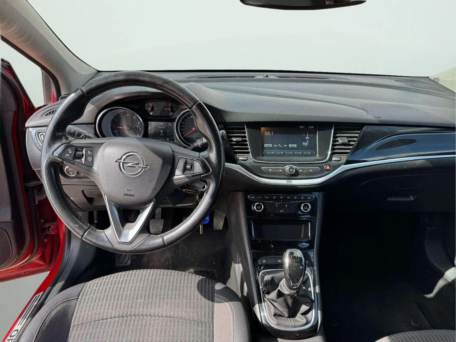 Opel Astra 1.2T SHT Design Tech - foto 11