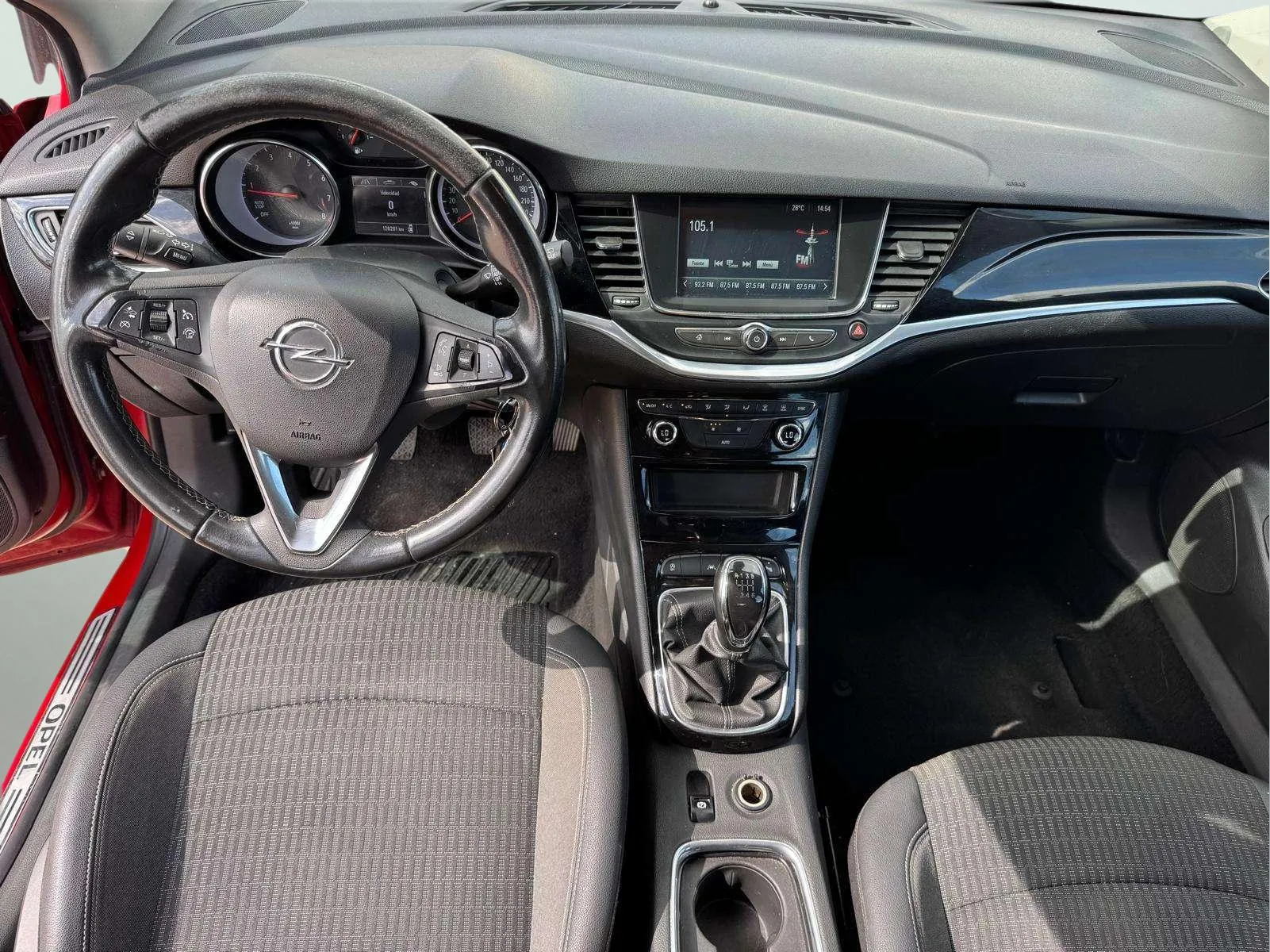 Opel Astra 1.2T SHT Design Tech - foto 10