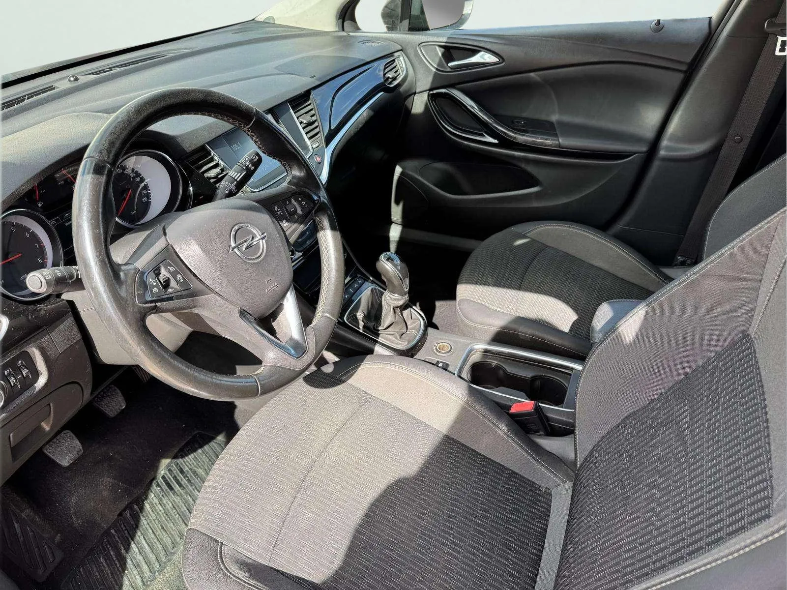 Opel Astra 1.2T SHT Design Tech - foto 9