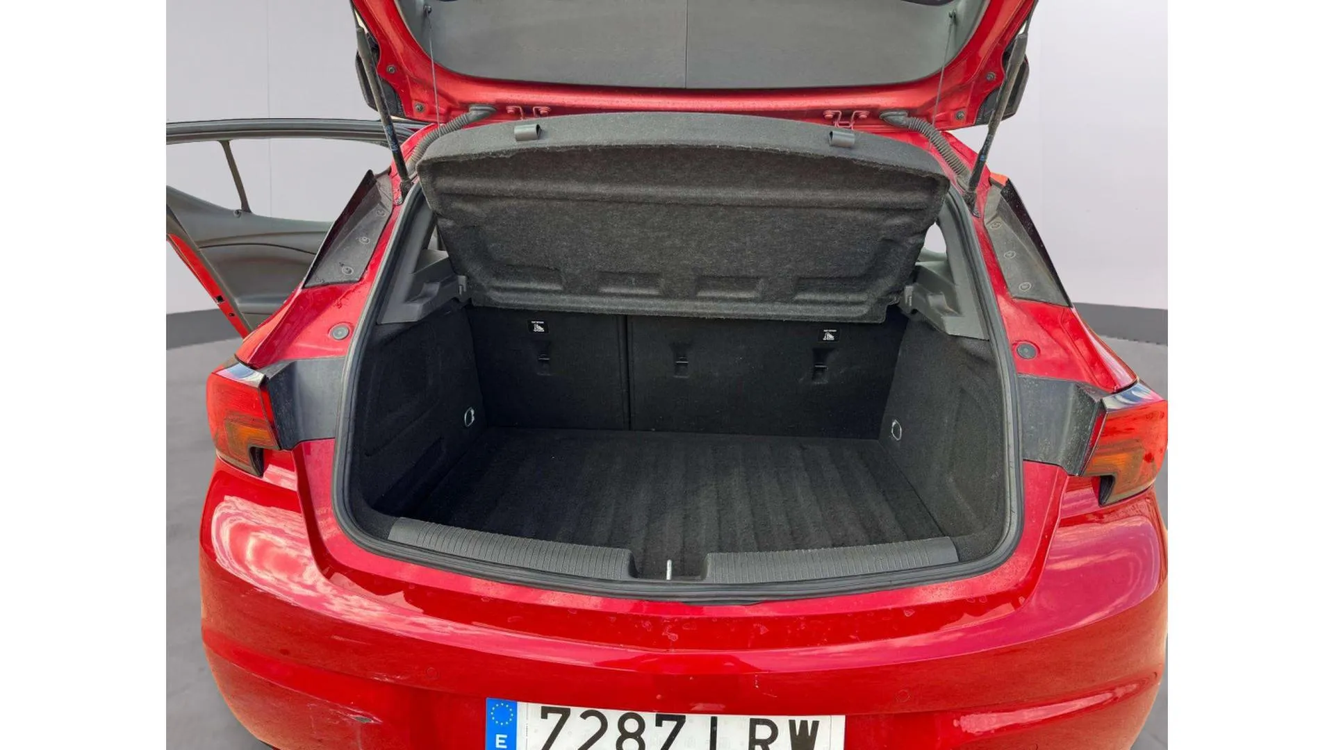 Opel Astra 1.2T SHT Design Tech - foto 23