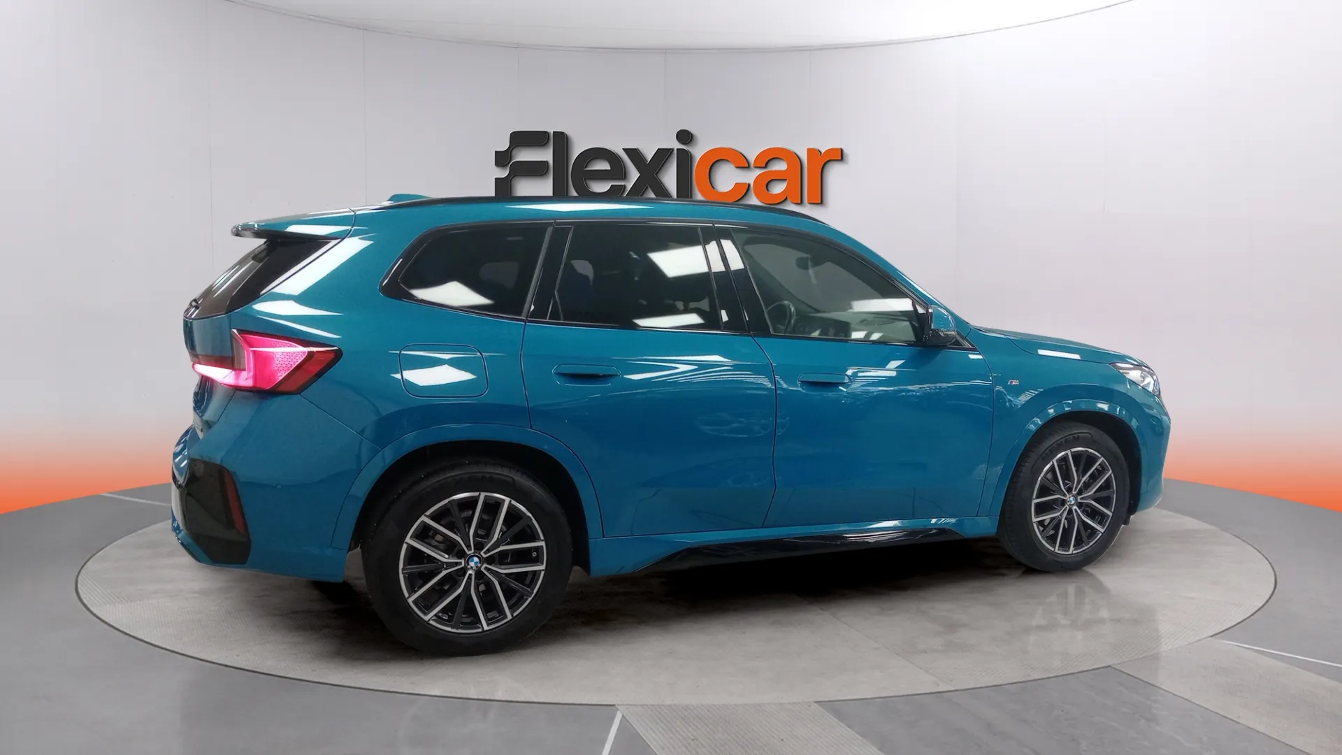 BMW X1 sDrive18i - foto 3