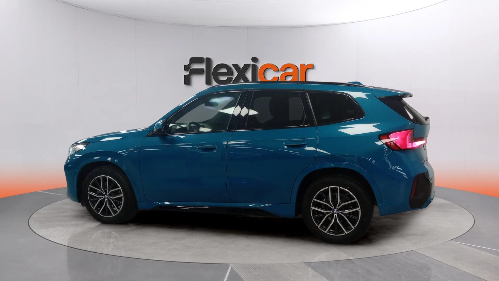 BMW X1 sDrive18i - foto 5