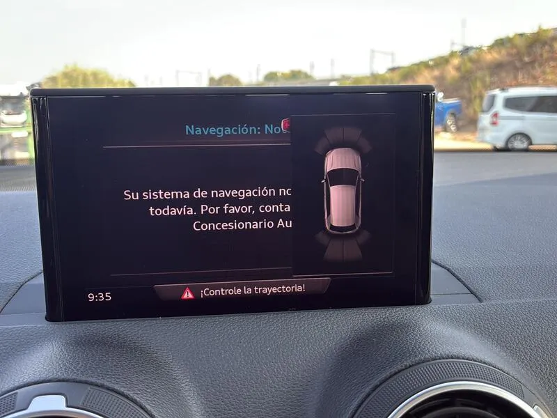 Audi Q2 30 TFSI Design - foto 17