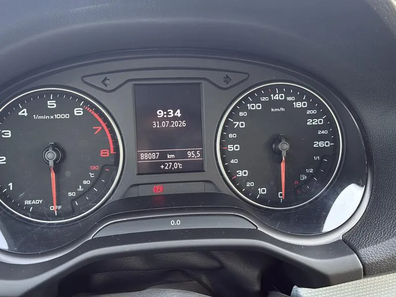 Audi Q2 30 TFSI Design - foto 13