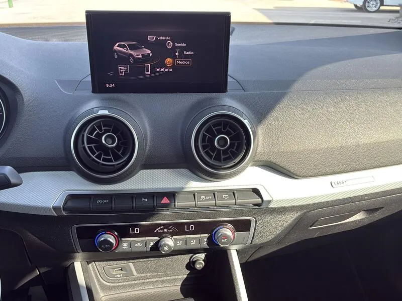 Audi Q2 30 TFSI Design - foto 15