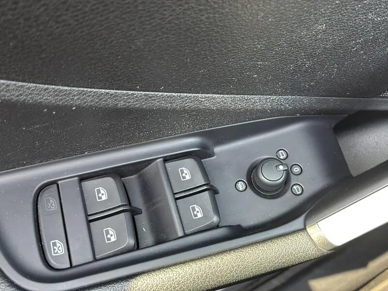 Audi Q2 30 TFSI Design - foto 19