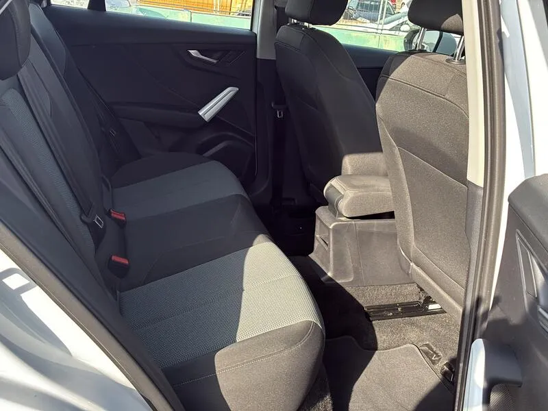 Audi Q2 30 TFSI Design - foto 27
