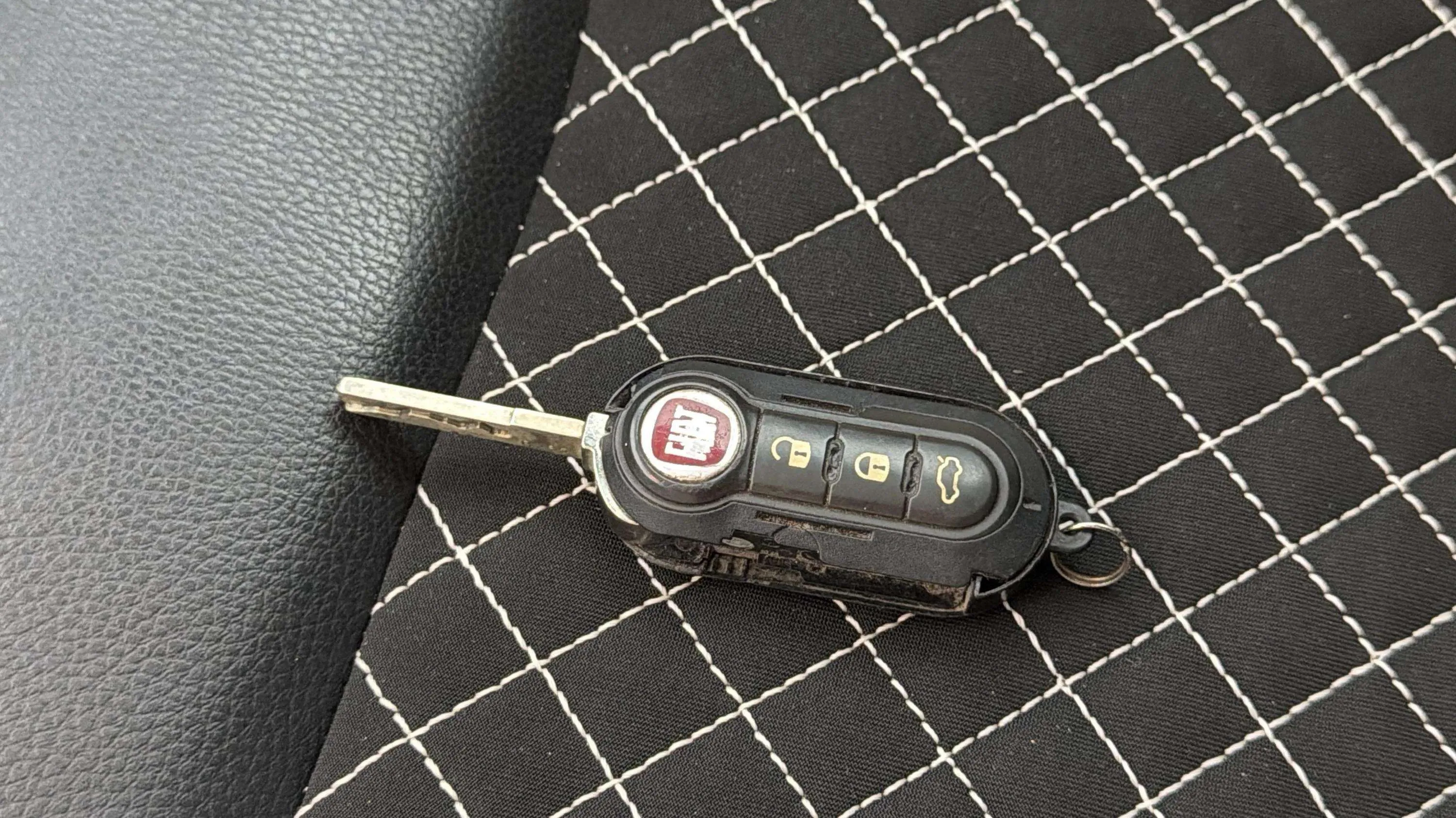 Fiat 500 Dolcevita 1.0 Hybrid - foto 28