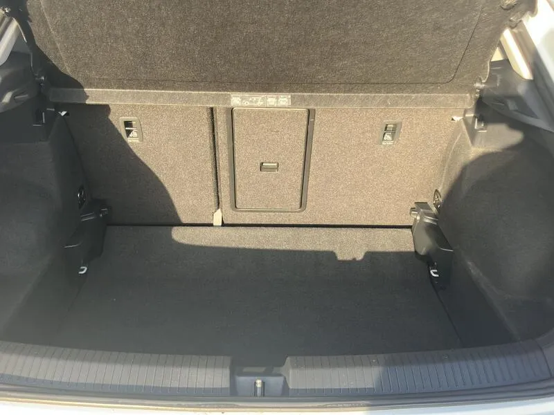 Volkswagen T-Roc 1.5 TSI Advance - foto 18