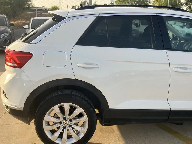 Volkswagen T-Roc 1.5 TSI Advance - foto 24