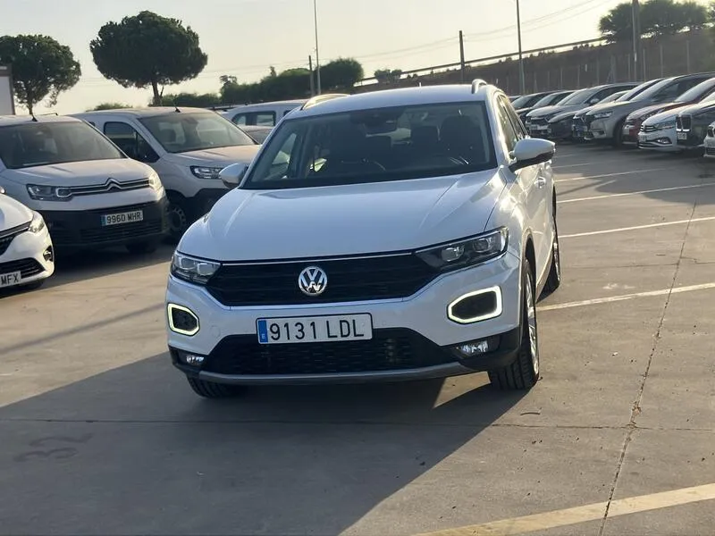 Volkswagen T-Roc 1.5 TSI Advance - foto 9