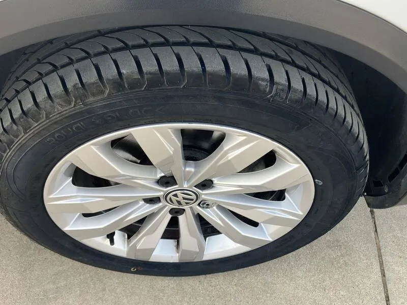 Volkswagen T-Roc 1.5 TSI Advance - foto 26