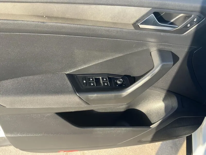 Volkswagen T-Roc 1.5 TSI Advance - foto 11