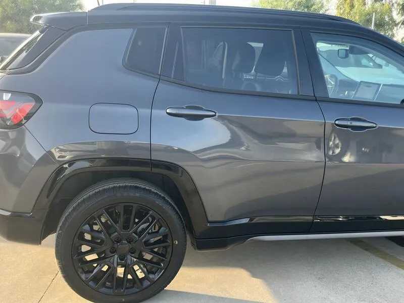 Jeep Compass 1.3 S Plug-In Hybrid 4WD - foto 24