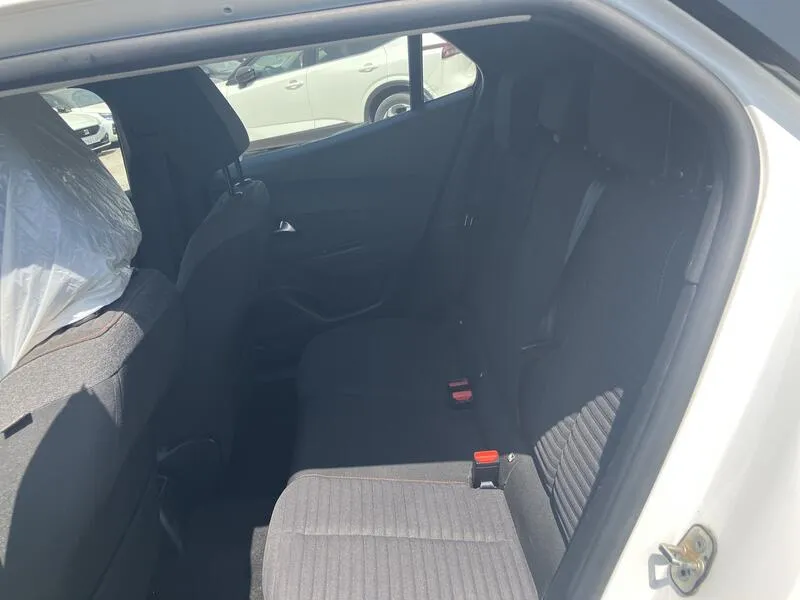 Peugeot 2008 PureTech Active - foto 21