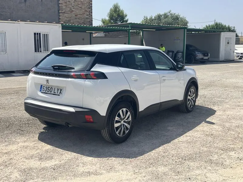 Peugeot 2008 PureTech Active - foto 6