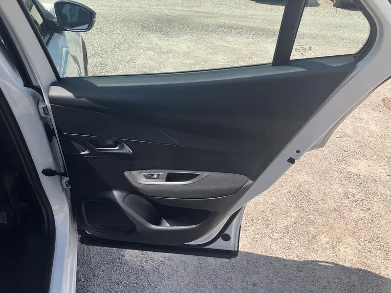 Peugeot 2008 PureTech Active - foto 17