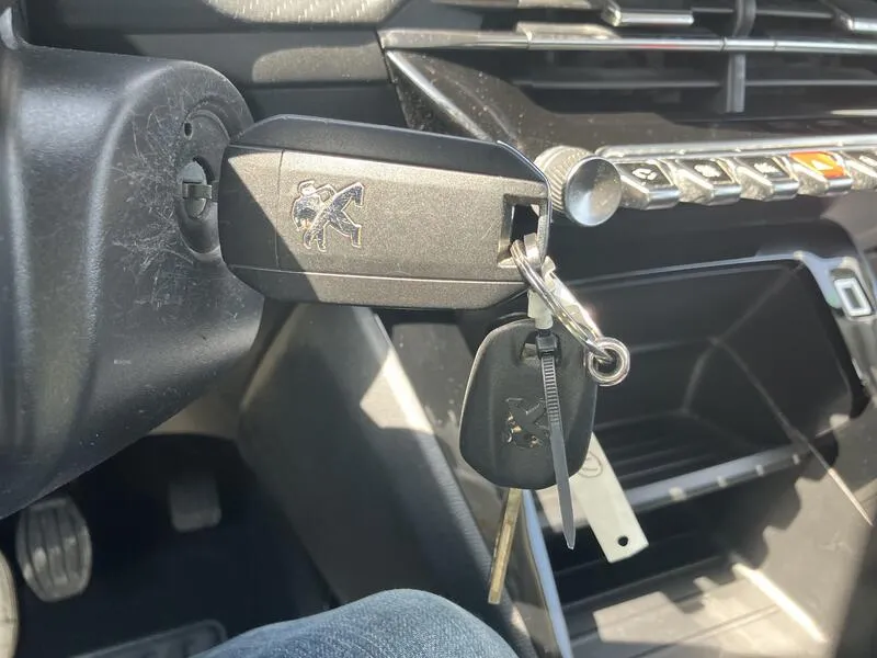 Peugeot 2008 PureTech Active - foto 33