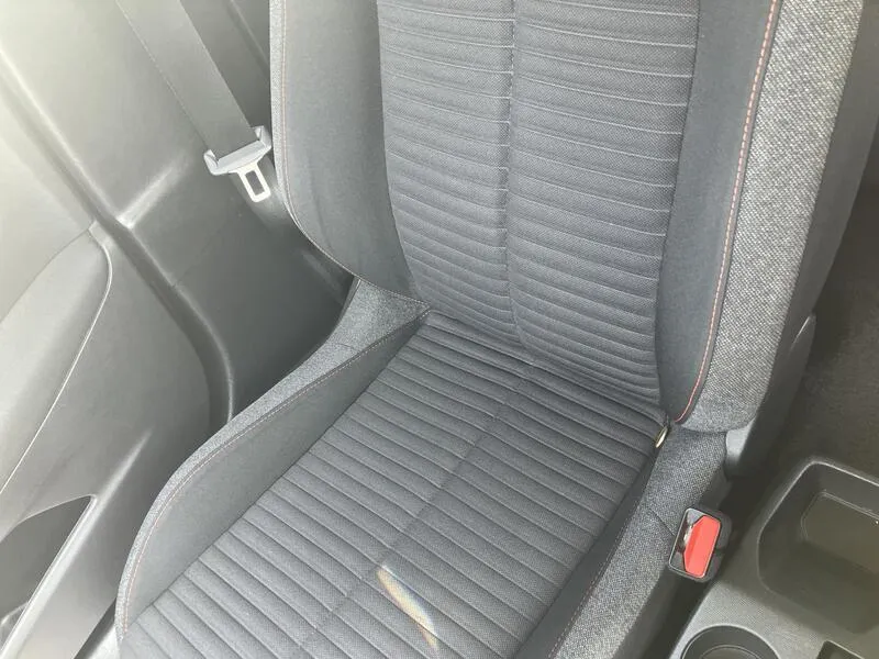 Peugeot 2008 PureTech Active - foto 37