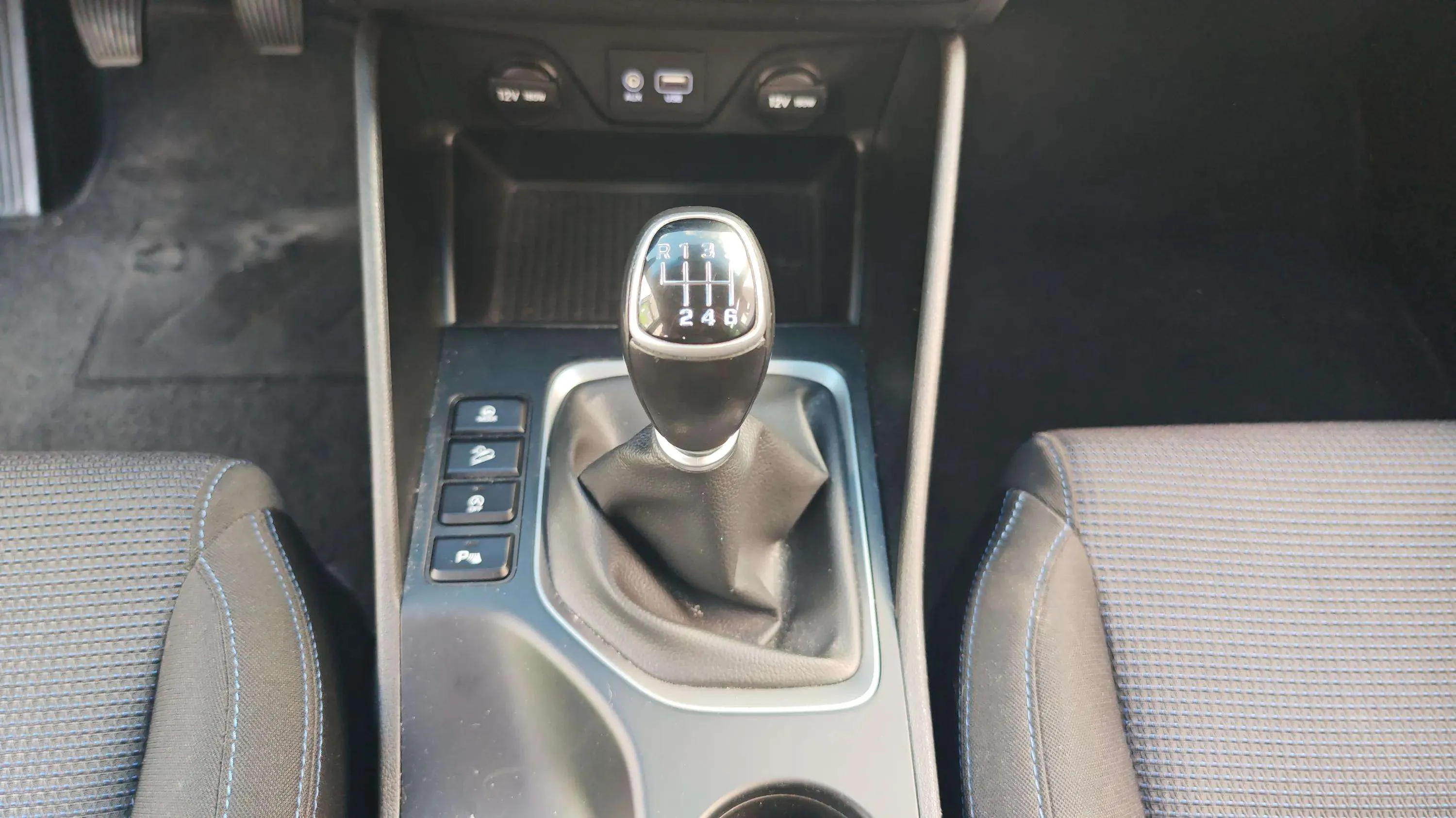 Hyundai Tucson 2.0 CRDi BD Tecno Sky 4x2 - foto 16