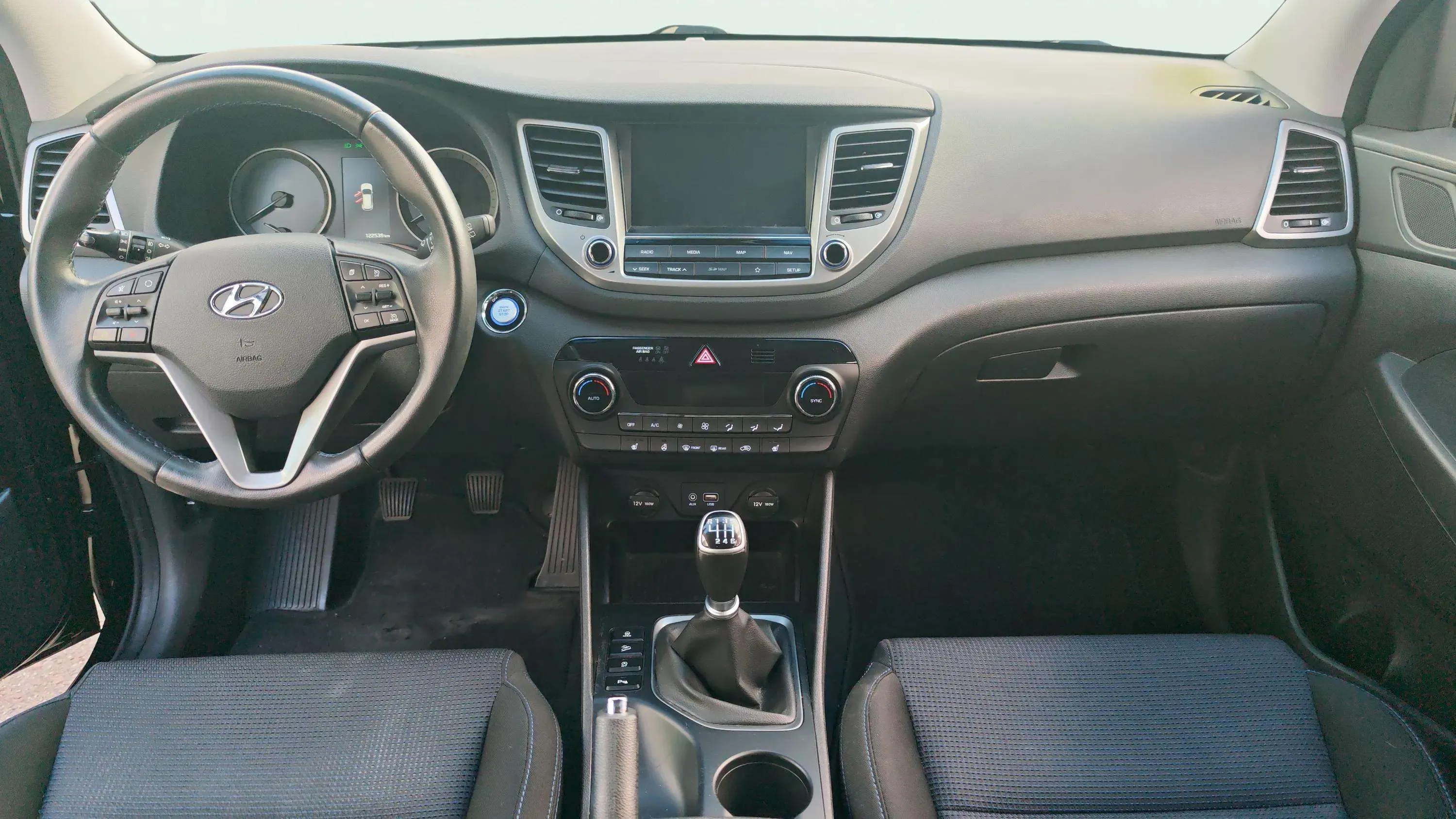 Hyundai Tucson 2.0 CRDi BD Tecno Sky 4x2 - foto 7