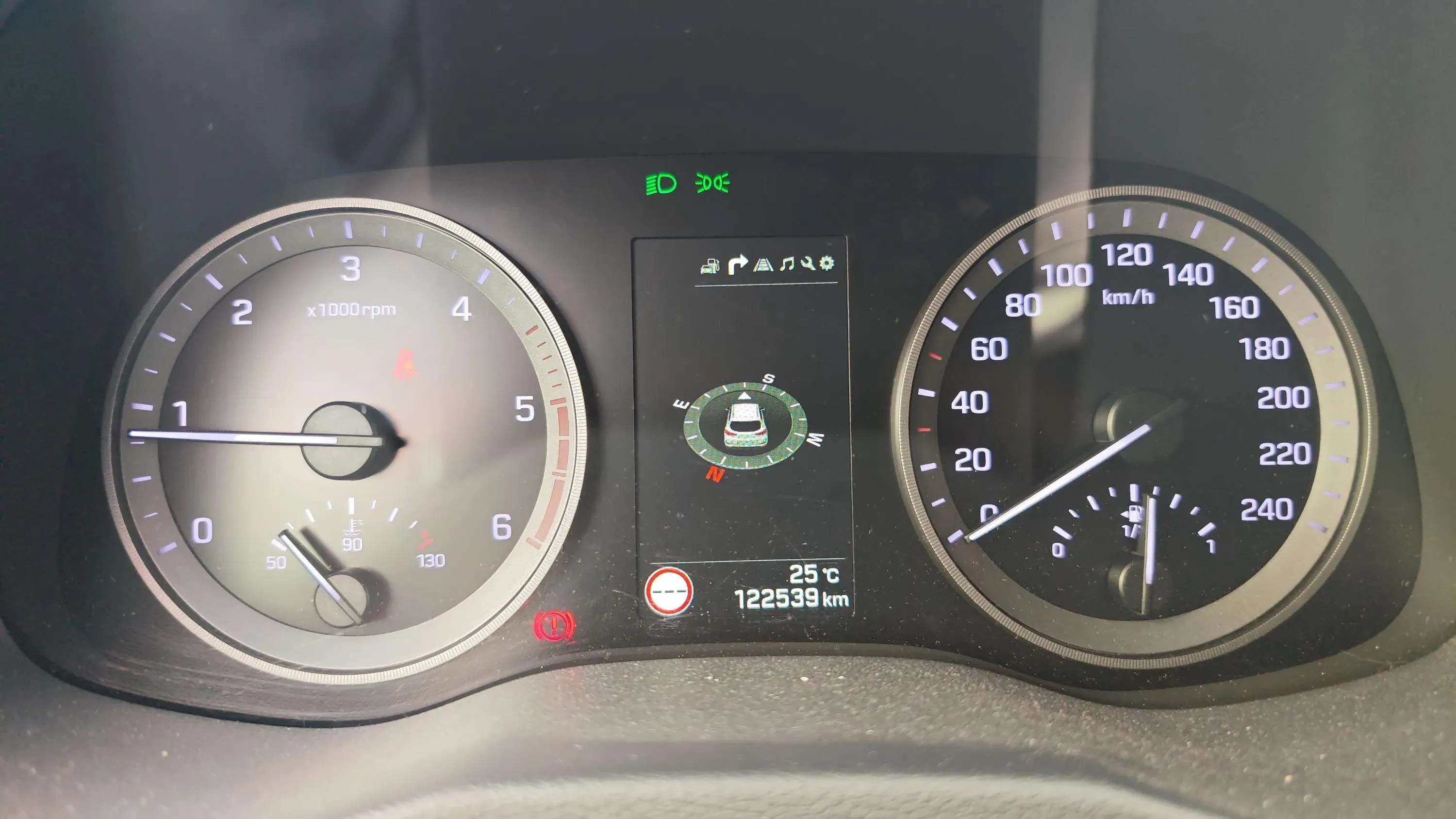 Hyundai Tucson 2.0 CRDi BD Tecno Sky 4x2 - foto 14