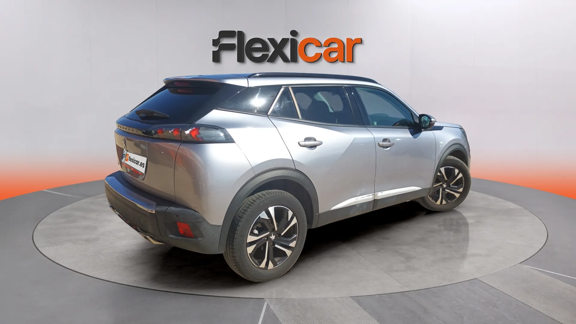 Peugeot 2008 Allure Pack PureTech 130 EAT8 - foto 4