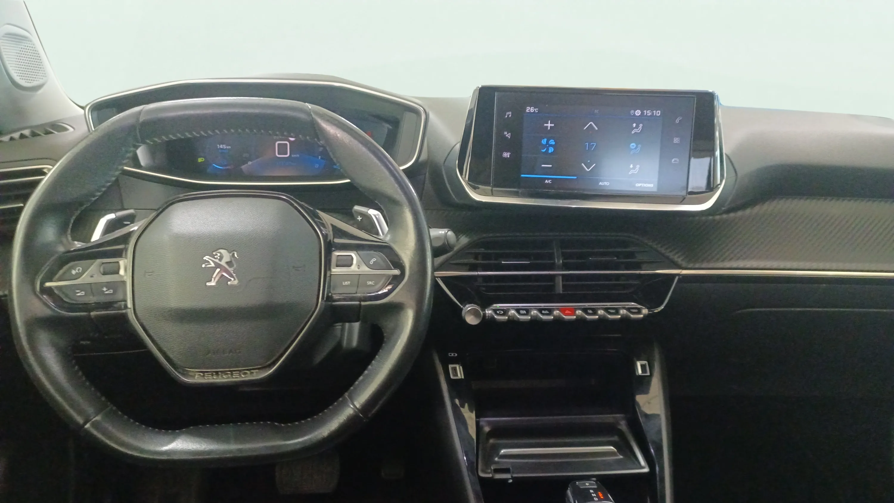Peugeot 2008 Allure Pack PureTech 130 EAT8 - foto 13