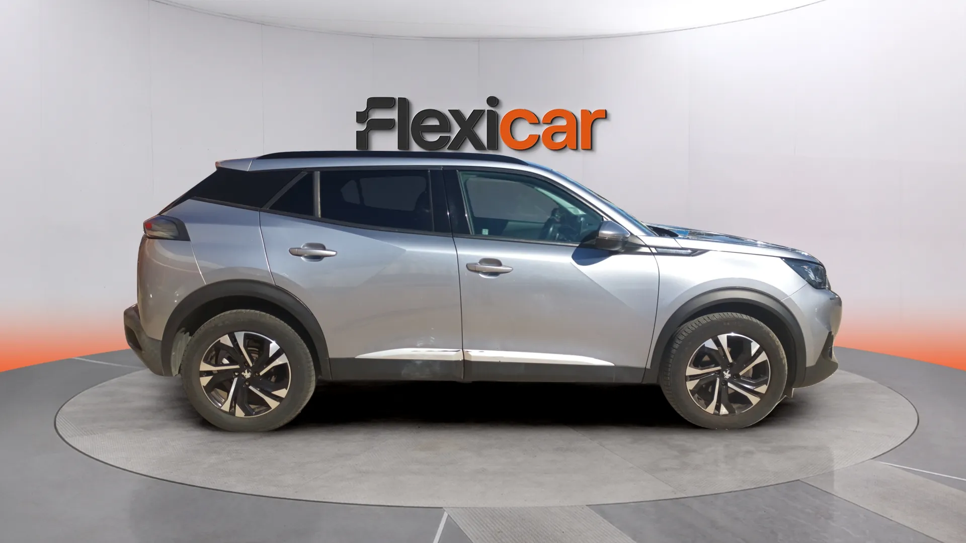 Peugeot 2008 Allure Pack PureTech 130 EAT8 - foto 7