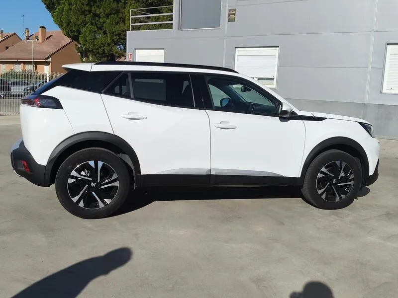 Peugeot 2008 Allure Pack PureTech - foto 7
