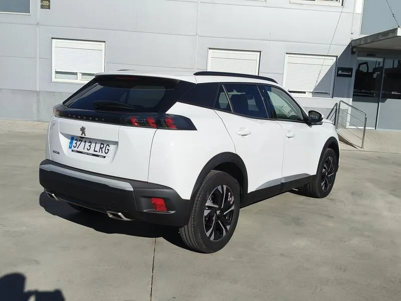 Peugeot 2008 Allure Pack PureTech - foto 6