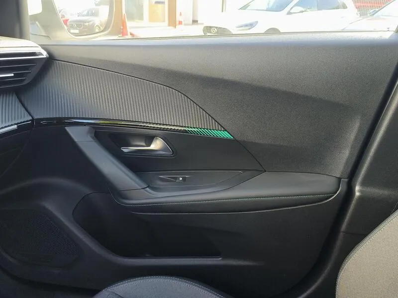Peugeot 2008 Allure Pack PureTech - foto 20