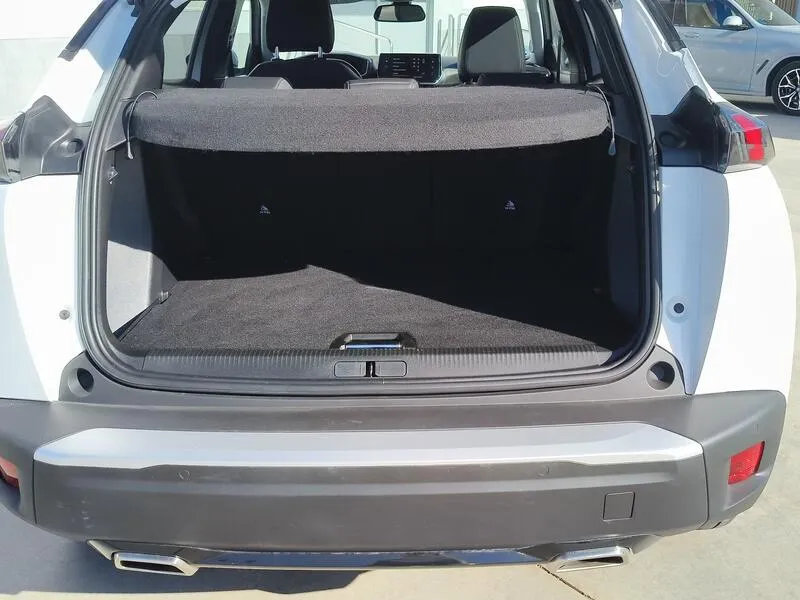 Peugeot 2008 Allure Pack PureTech - foto 38