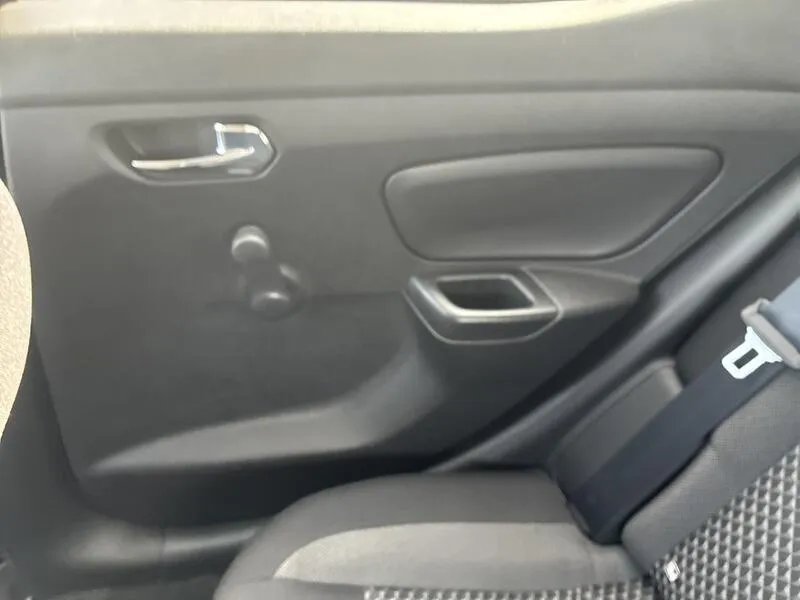 Nissan Micra IG-T Acenta Sprint - foto 24