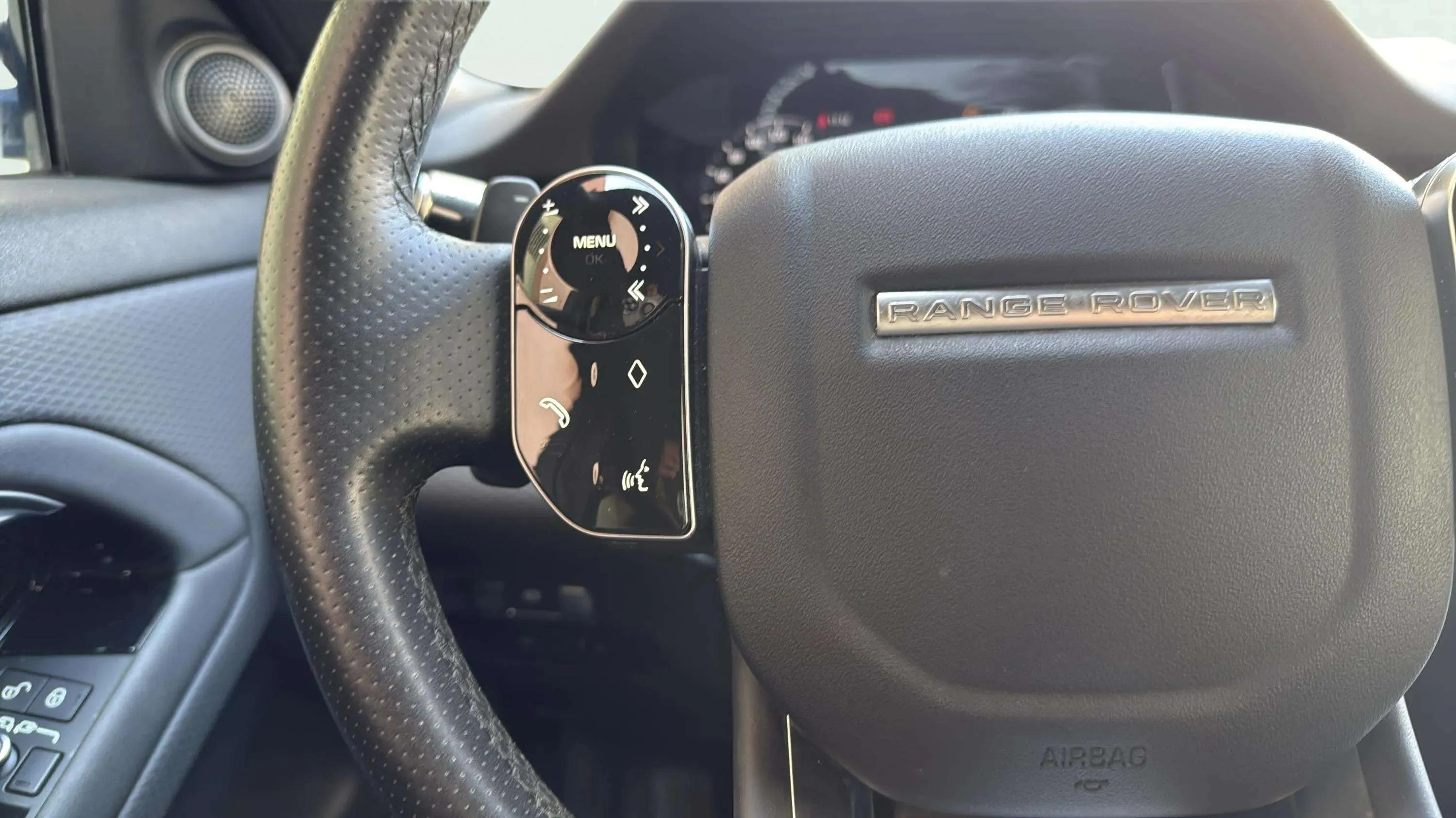 Land Rover Range Rover Evoque 2.0 D150 R-Dynamic S 4WD - foto 21
