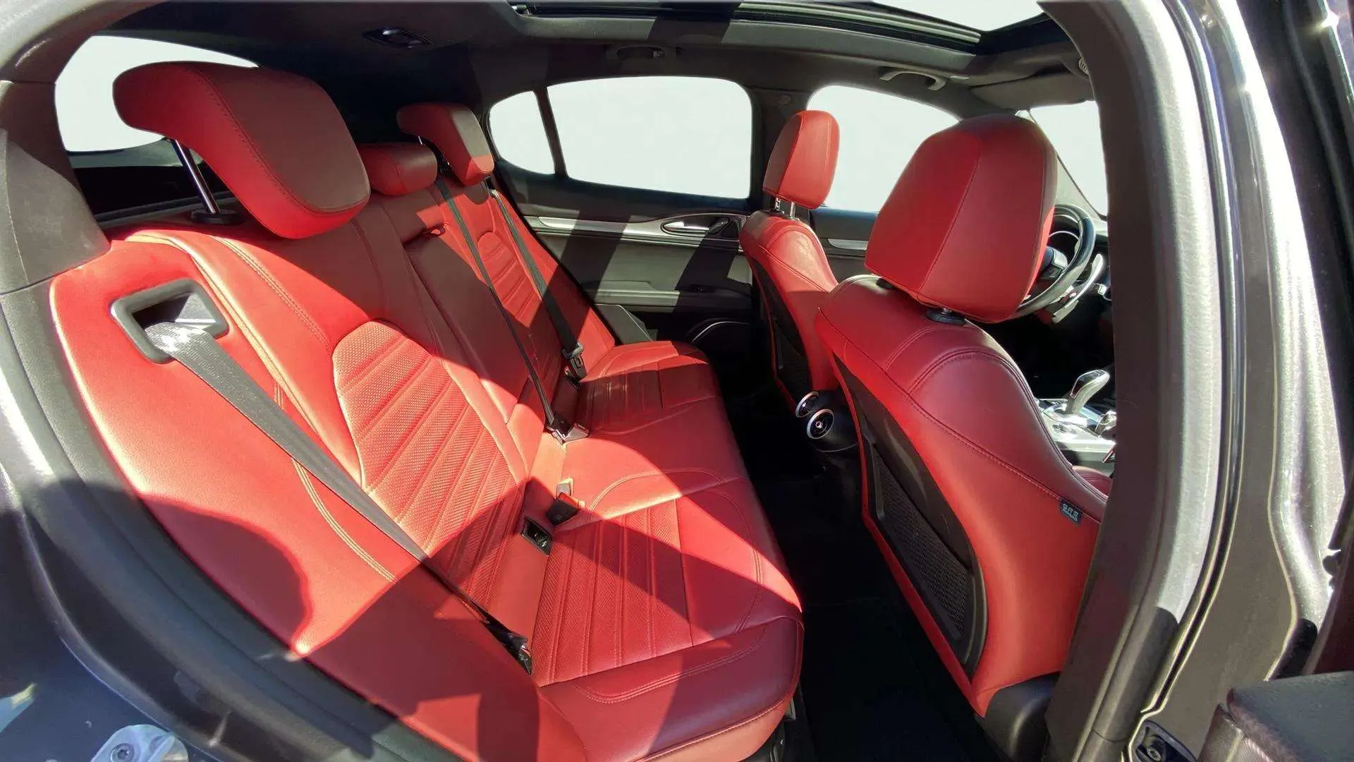 Alfa Romeo Stelvio 2.2 Diésel Veloce Q4 - foto 12