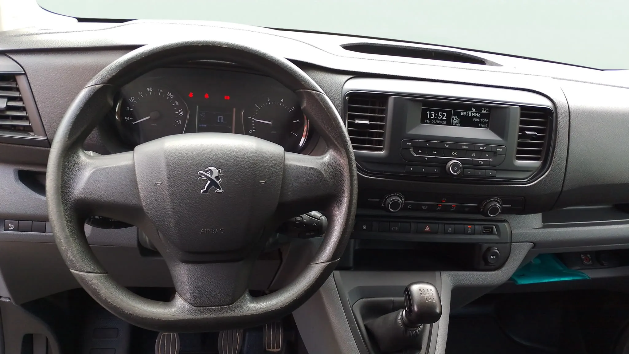 Peugeot Expert Furgón Pro 2.0 BlueHDi 120 Compact - foto 9